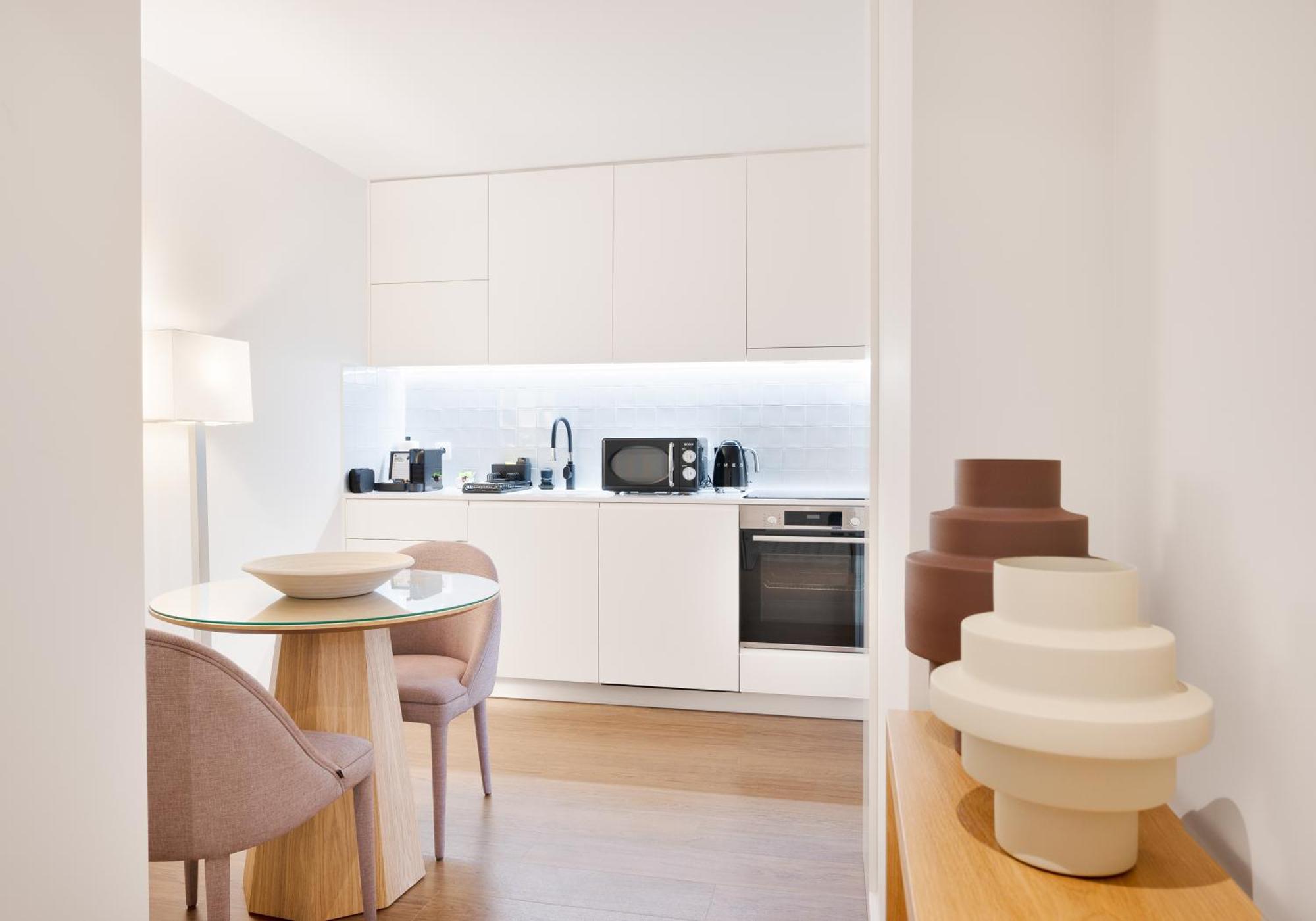 Catarina Serviced Apartments (Adults Only) Porto Værelse billede
